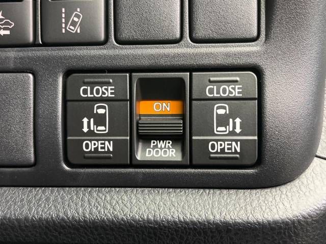 Toyota VOXY 2021-02 192845-4