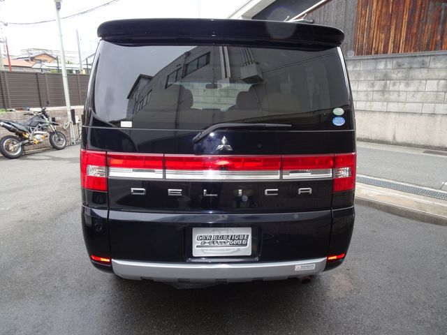 Mitsubishi DELICA D5 2011-10 23193-3