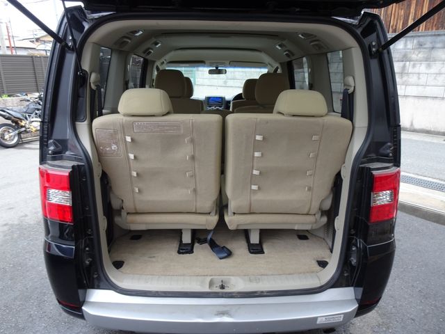 Mitsubishi DELICA D5 2011-10 23193-17