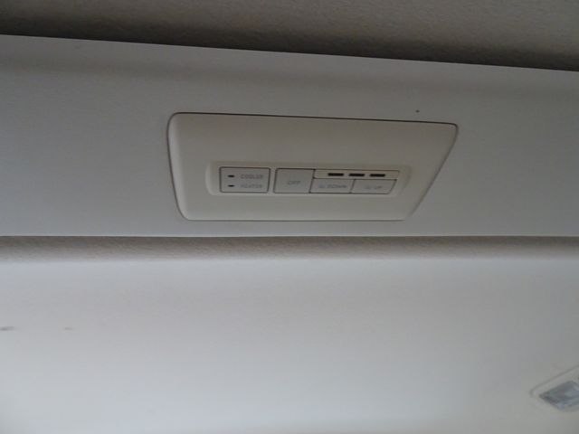 Mitsubishi DELICA D5 2011-10 23193-29