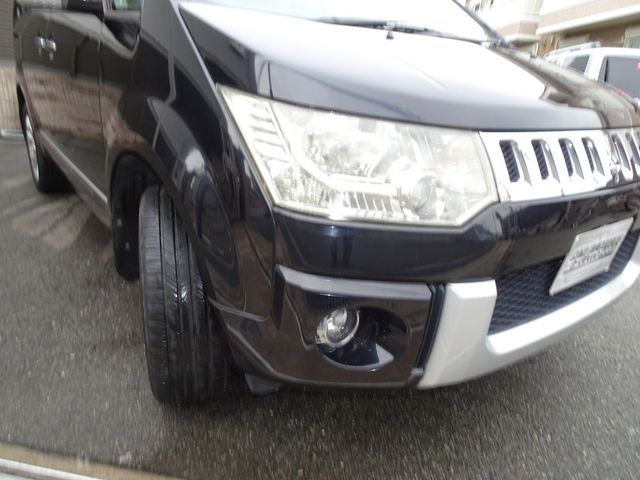 Mitsubishi DELICA D5 2011-10 23193-6