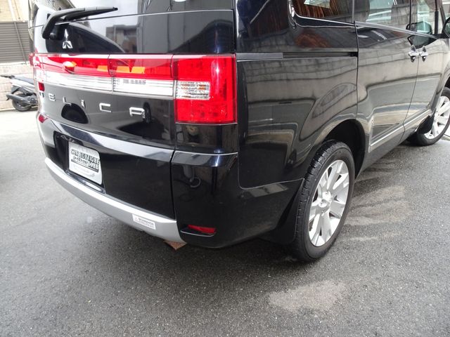 Mitsubishi DELICA D5 2011-10 23193-8