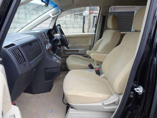 Mitsubishi DELICA D5 2011-10 23193-14