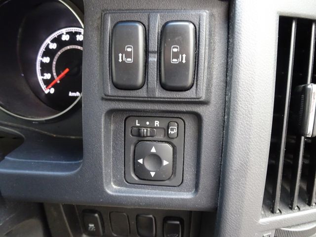 Mitsubishi DELICA D5 2011-10 23193-22