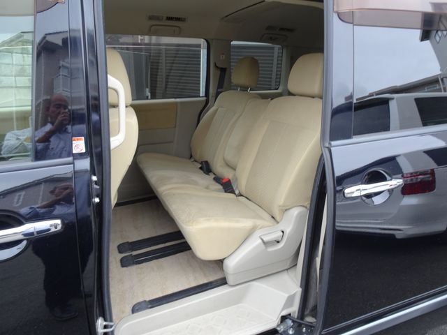 Mitsubishi DELICA D5 2011-10 23193-15