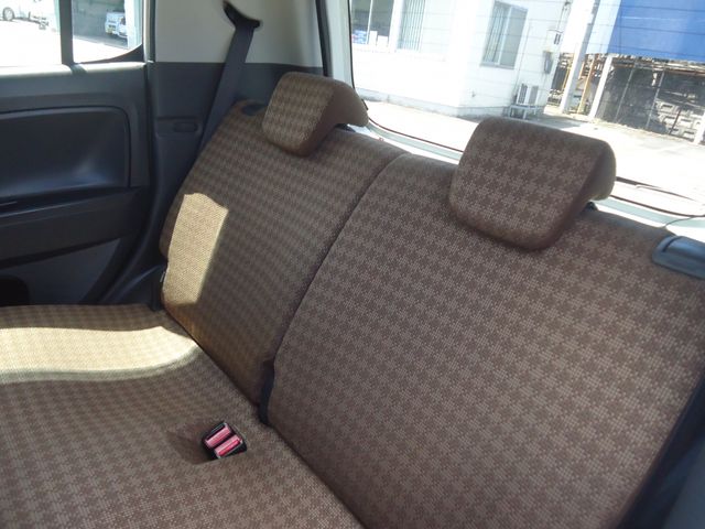 Nissan MOCO 2016-04 4206-9