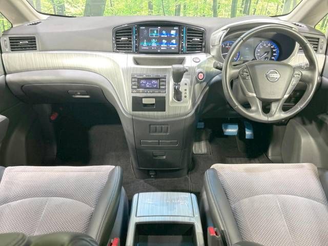Nissan ELGRAND 2014-06 22247-1