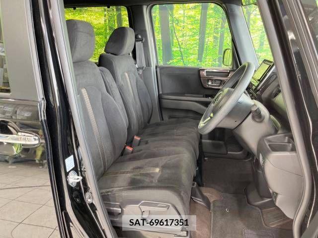 Honda N BOX CUSTOM 2019-01 246138-8