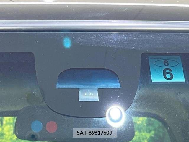 Honda N BOX CUSTOM 2017-06 375579-2
