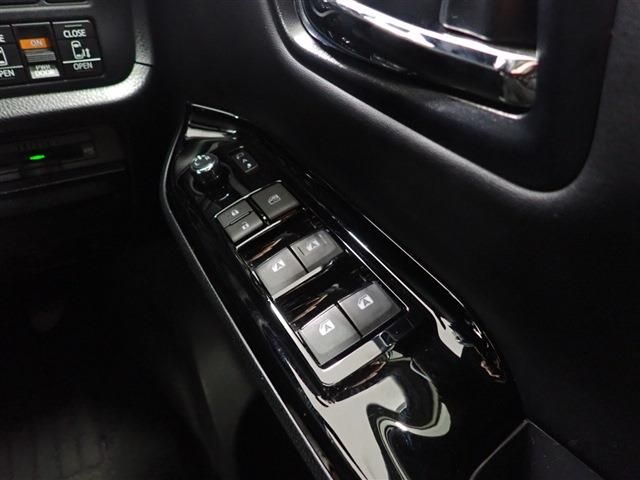 Toyota NOAH 2019-07 191152-21