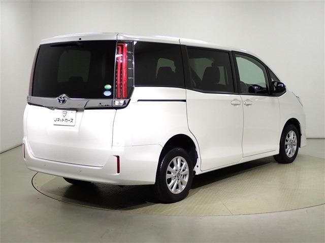 Toyota NOAH 2019-07 191152-3