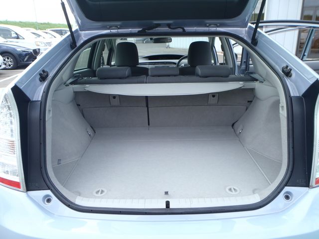 Toyota PRIUS 2011-06 9013-11