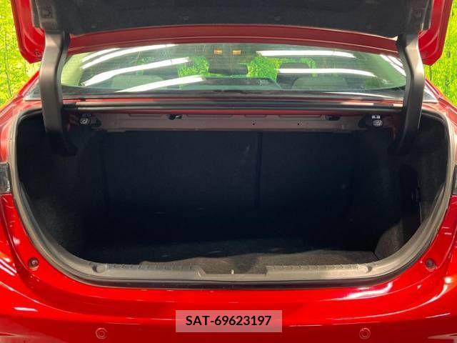 Mazda AXELA 2016-06 261909-10