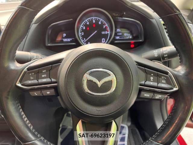 Mazda AXELA 2016-06 261909-11