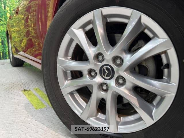 Mazda AXELA 2016-06 261909-13
