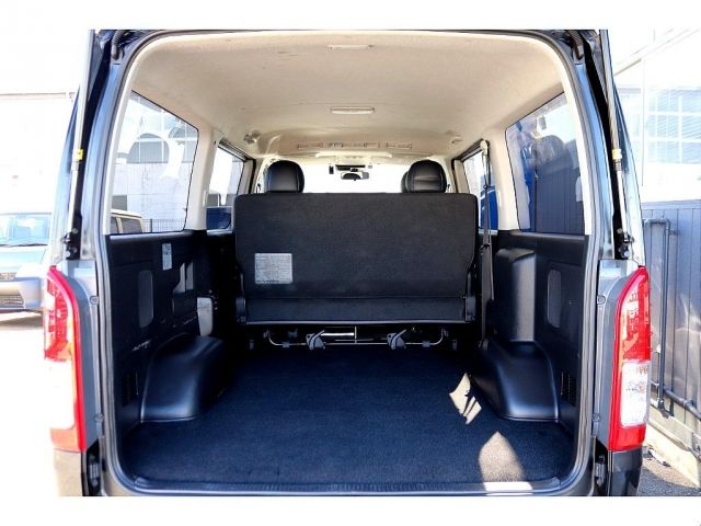 Toyota HIACE VAN 2018-01 18813-3