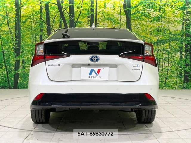 Toyota PRIUS 2019-10 209644-15