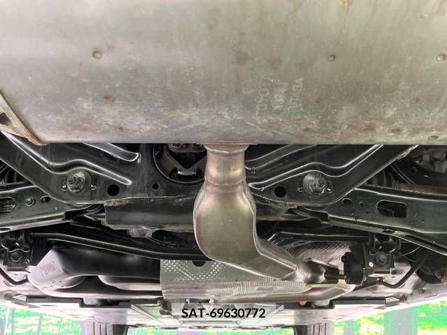 Toyota PRIUS 2019-10 209644-18