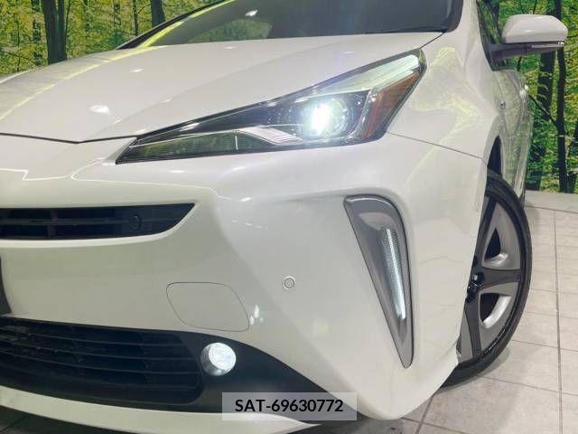 Toyota PRIUS 2019-10 209644-12