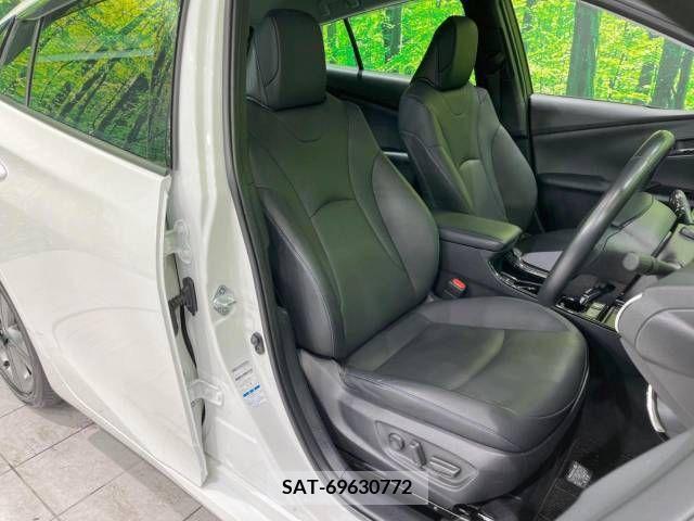 Toyota PRIUS 2019-10 209644-8