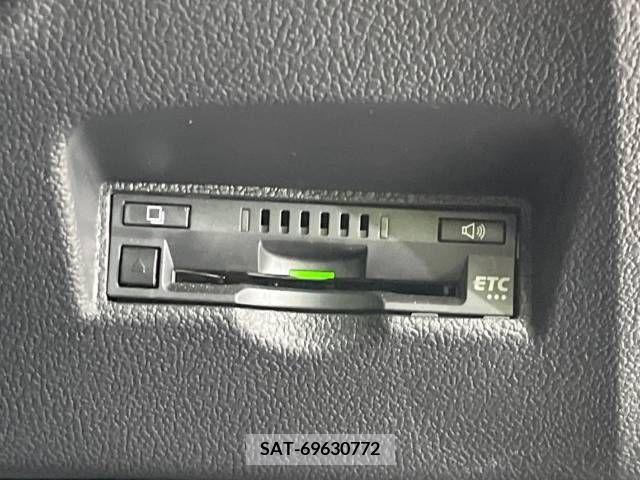 Toyota PRIUS 2019-10 209644-7