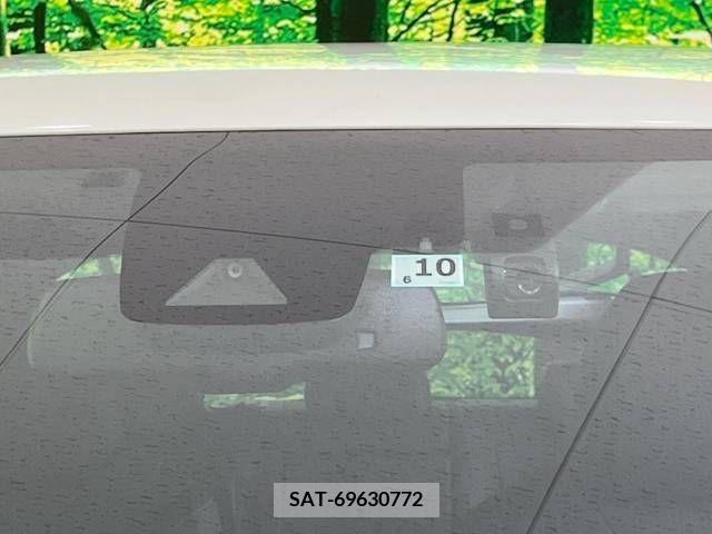 Toyota PRIUS 2019-10 209644-2