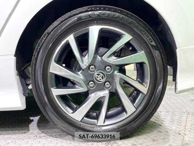 Toyota AQUA 2021-08 227899-13