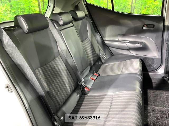 Toyota AQUA 2021-08 227899-9