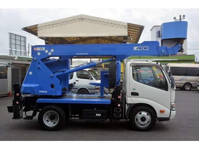 Hino DUTRO 2014-09 1911-4