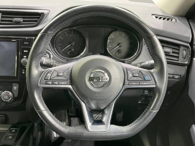 Nissan X-TRAIL 2019-01 195072-11
