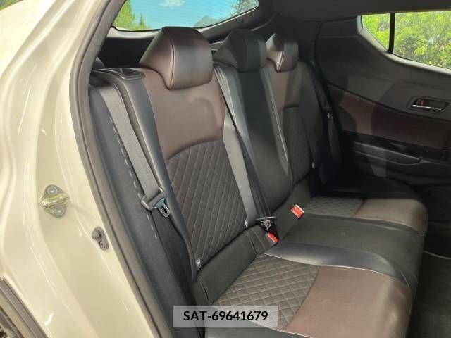 Toyota C-HR 2018-03 357822-9