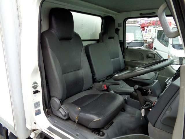 Isuzu ELF TRUCK 2011-08 3045-4