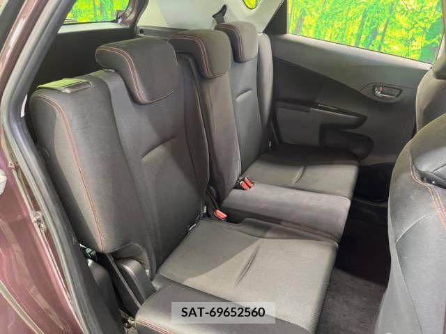 Toyota RACTIS 2012-11 366851-9
