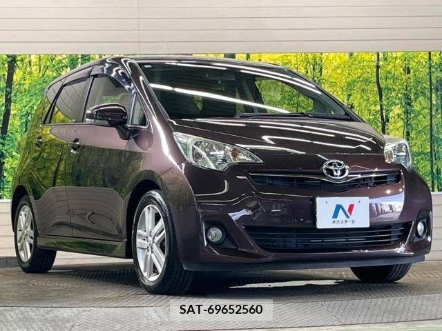 Toyota RACTIS 2012-11 366851-17