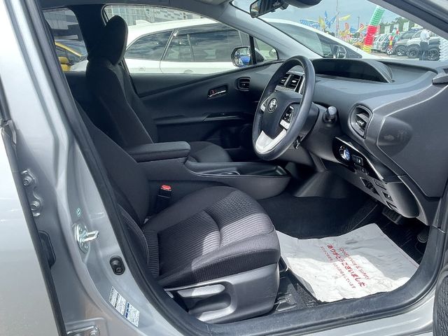 Toyota PRIUS 2017-12 4323-4