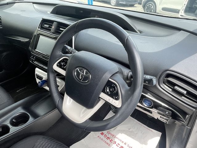Toyota PRIUS 2017-12 4323-8