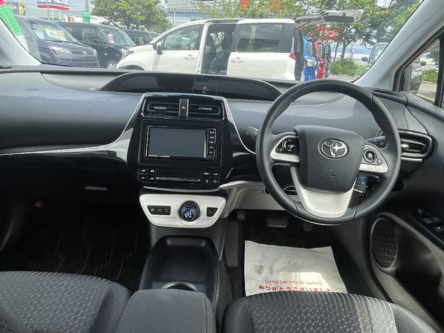 Toyota PRIUS 2017-12 4323-3