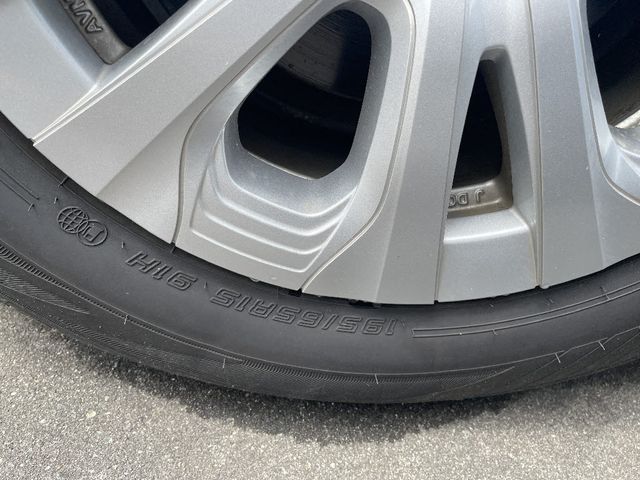 Toyota PRIUS 2017-12 4323-25