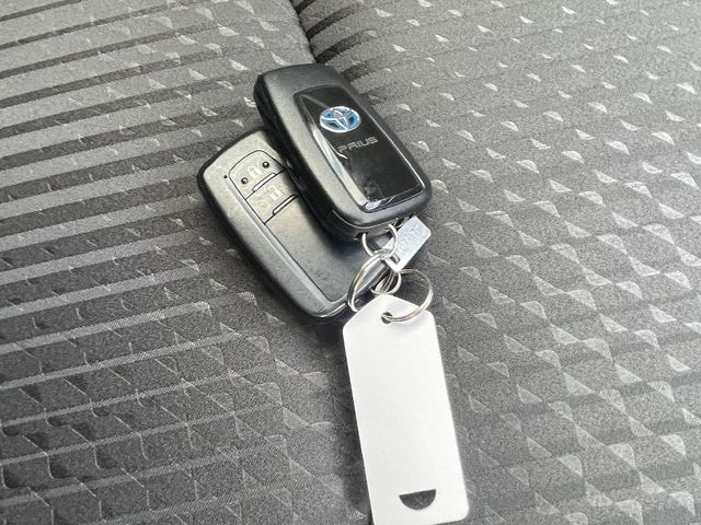 Toyota PRIUS 2017-12 4323-9