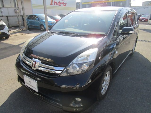 Toyota ISIS 2013-02 18584-1