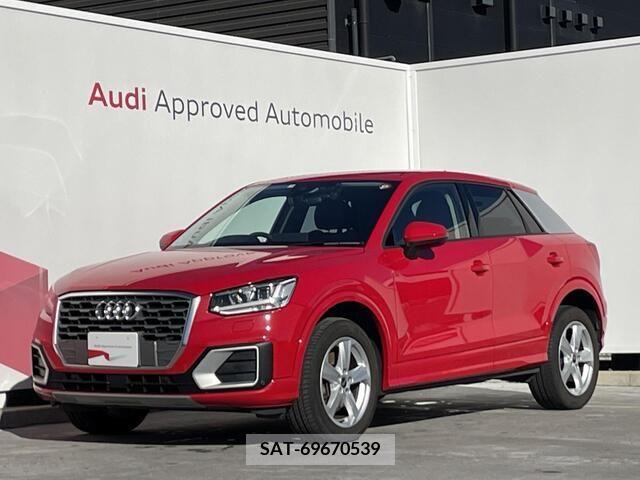 Audi Q2 2021-07 221321-0