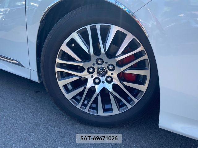 Toyota ALPHARD 2017-10 355568-29