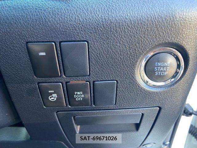 Toyota ALPHARD 2017-10 355568-23