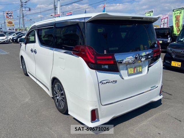 Toyota ALPHARD 2017-10 355568-6