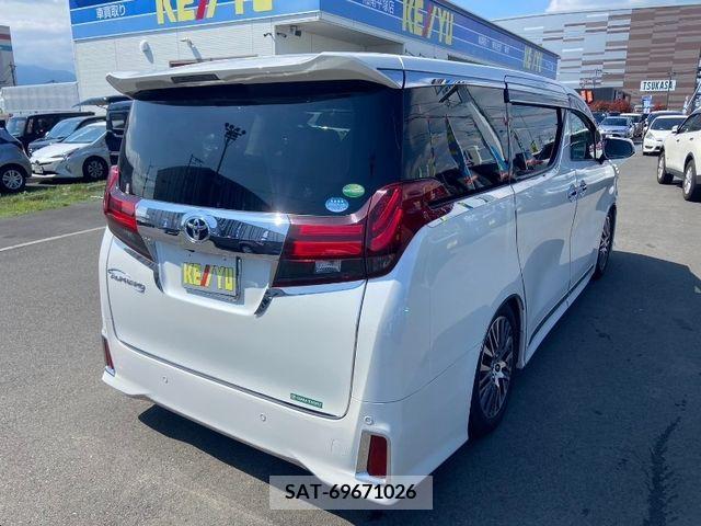 Toyota ALPHARD 2017-10 355568-1