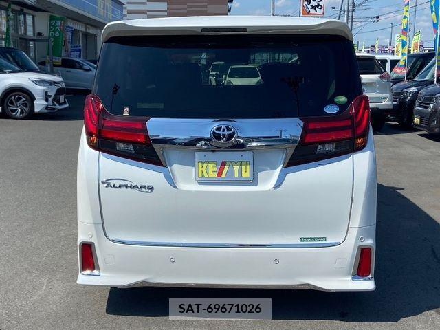Toyota ALPHARD 2017-10 355568-5