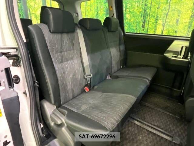 Toyota NOAH 2012-04 250881-8