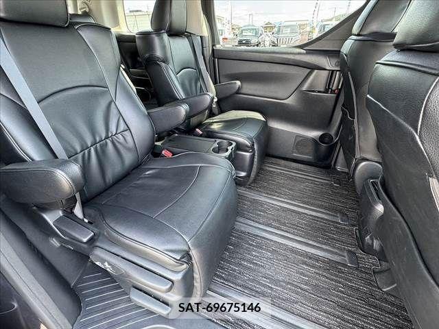 Toyota VELLFIRE 2015-08 349137-17