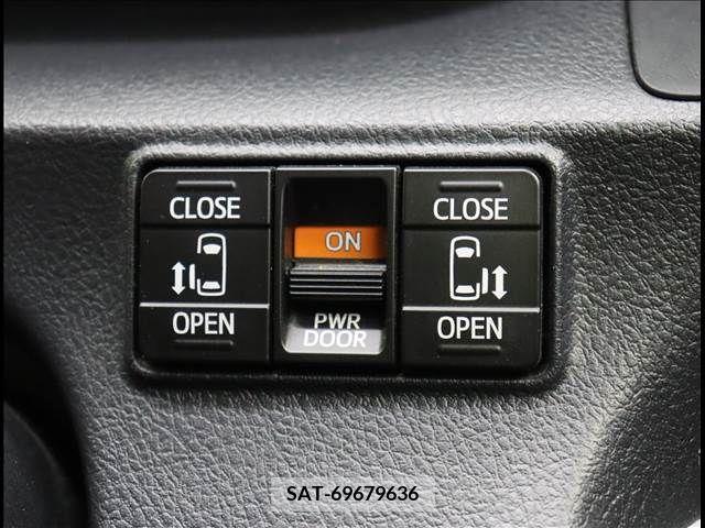 Toyota SIENTA 2018-12 298339-14