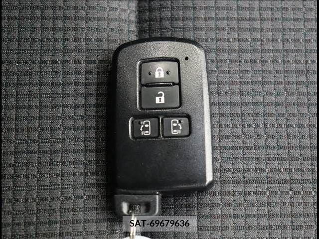 Toyota SIENTA 2018-12 298339-12